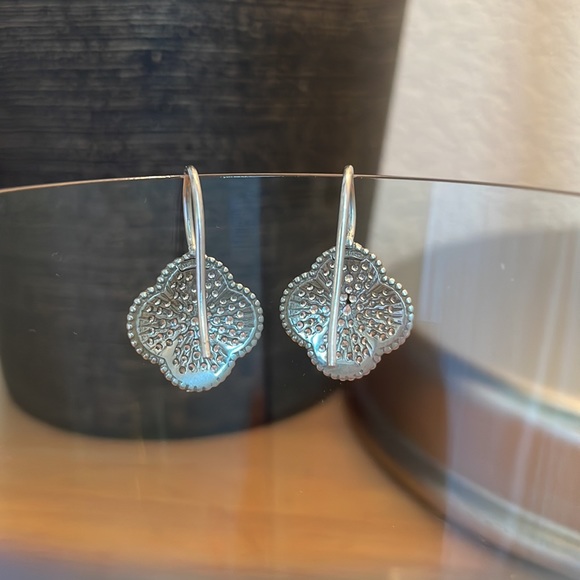 Clover Crystal Earrings - Picture 9 of 12